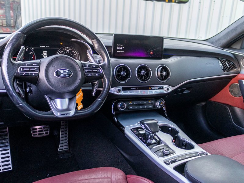 Kia Stinger EDITION SPECIALE  AWD GRIS CUIR ROUGE 2023 1 PROPRIO PAS DE RECLAMATION AU CARFAX