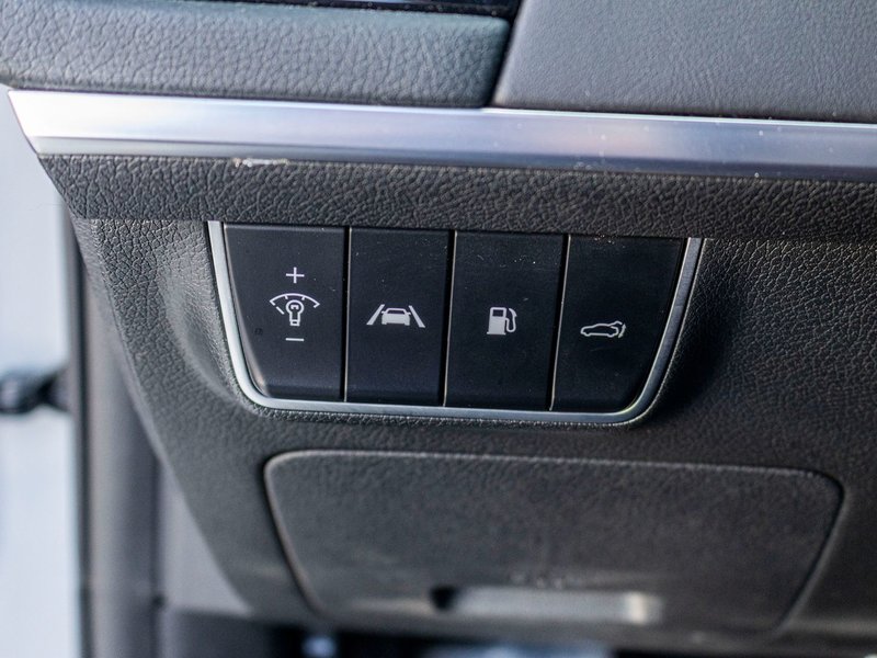 Kia Stinger EDITION SPECIALE  AWD GRIS CUIR ROUGE 2023 1 PROPRIO PAS DE RECLAMATION AU CARFAX