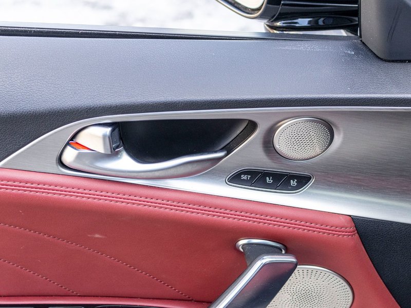 Kia Stinger EDITION SPECIALE  AWD GRIS CUIR ROUGE 2023 1 PROPRIO PAS DE RECLAMATION AU CARFAX