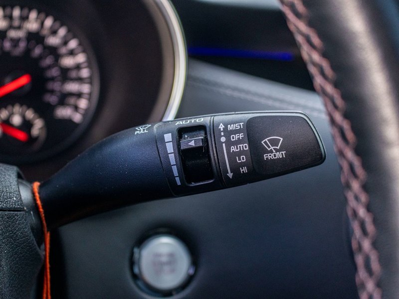 Kia Stinger EDITION SPECIALE  AWD GRIS CUIR ROUGE 2023 1 PROPRIO PAS DE RECLAMATION AU CARFAX