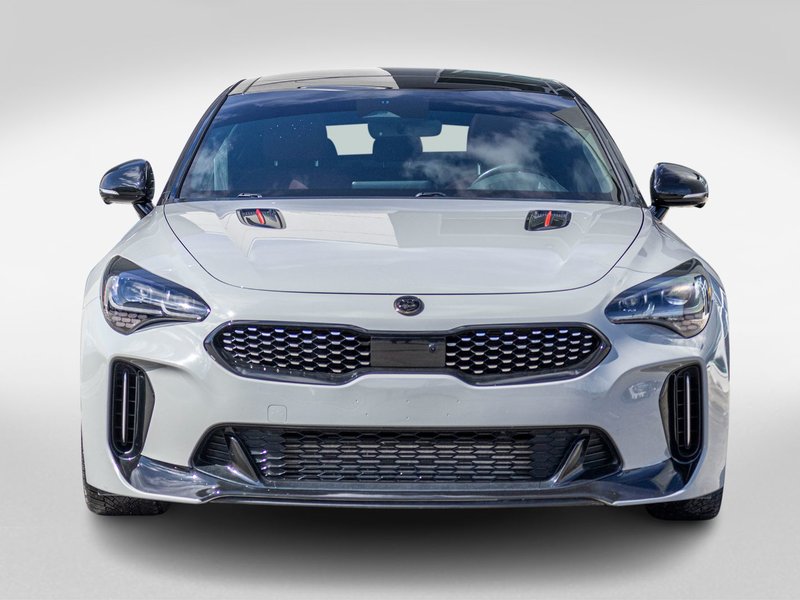 Kia Stinger EDITION SPECIALE  AWD GRIS CUIR ROUGE 2023 1 PROPRIO PAS DE RECLAMATION AU CARFAX