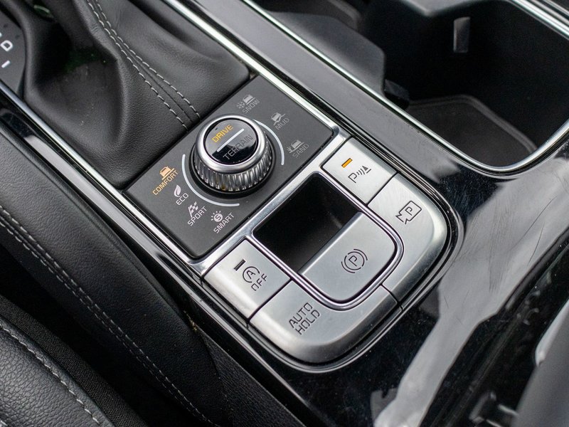 Kia Telluride XPRO RARE CUIR TOIT NAV 2023 PAS DE RECLAMATION AU CARFAX