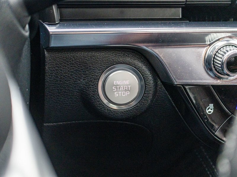 Kia Telluride SX LIMITED BLANC CUIR ROUGE RARE 2023