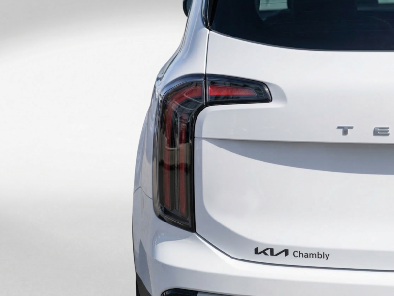 Kia Telluride RARE EX AWD BLANC CUIR TOIT 2025 1 PROPRIO PAS DE RECLAMATIOM AU CARFAX