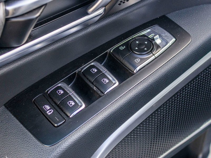 Kia Telluride RARE EX AWD BLANC CUIR TOIT 2025 1 PROPRIO PAS DE RECLAMATIOM AU CARFAX