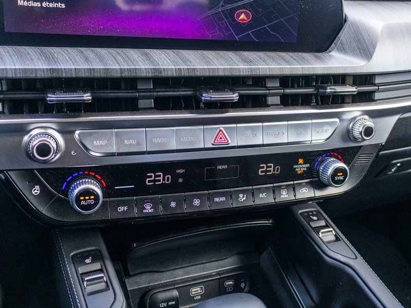 Kia Telluride RARE EX AWD BLANC CUIR TOIT 2025 1 PROPRIO PAS DE RECLAMATIOM AU CARFAX