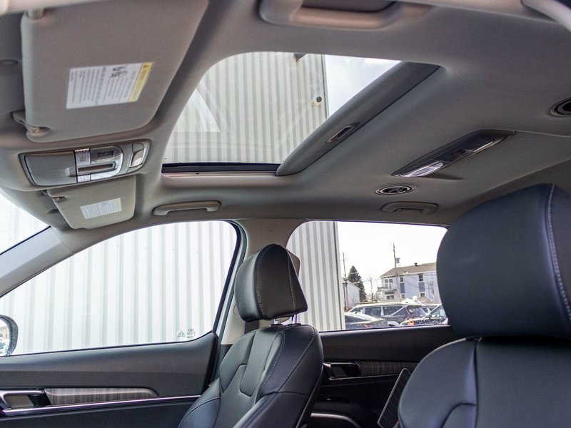 Kia Telluride RARE EX AWD BLANC CUIR TOIT 2025 1 PROPRIO PAS DE RECLAMATIOM AU CARFAX