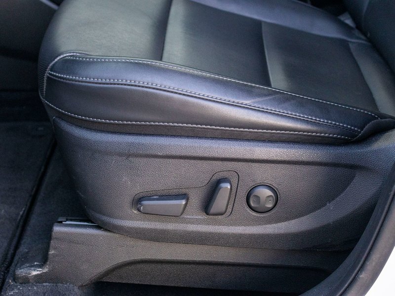 Kia Telluride RARE EX AWD BLANC CUIR TOIT 2025 1 PROPRIO PAS DE RECLAMATIOM AU CARFAX