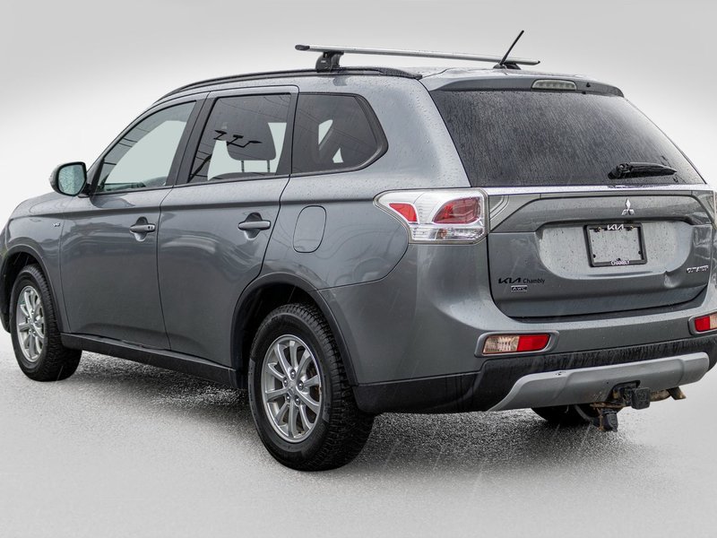 2015 Mitsubishi Outlander SE V6 AWD 7 PASSAGERS