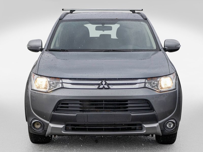 2015 Mitsubishi Outlander SE V6 AWD 7 PASSAGERS