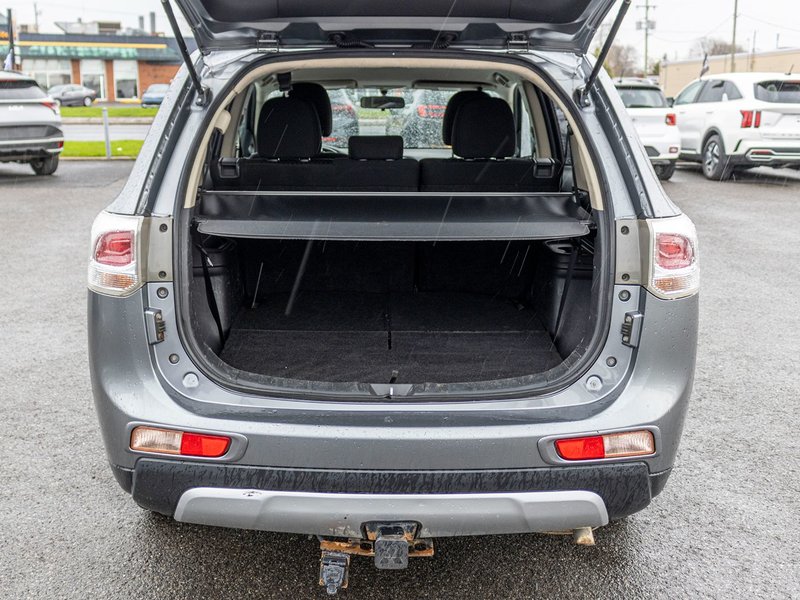 2015 Mitsubishi Outlander SE V6 AWD 7 PASSAGERS