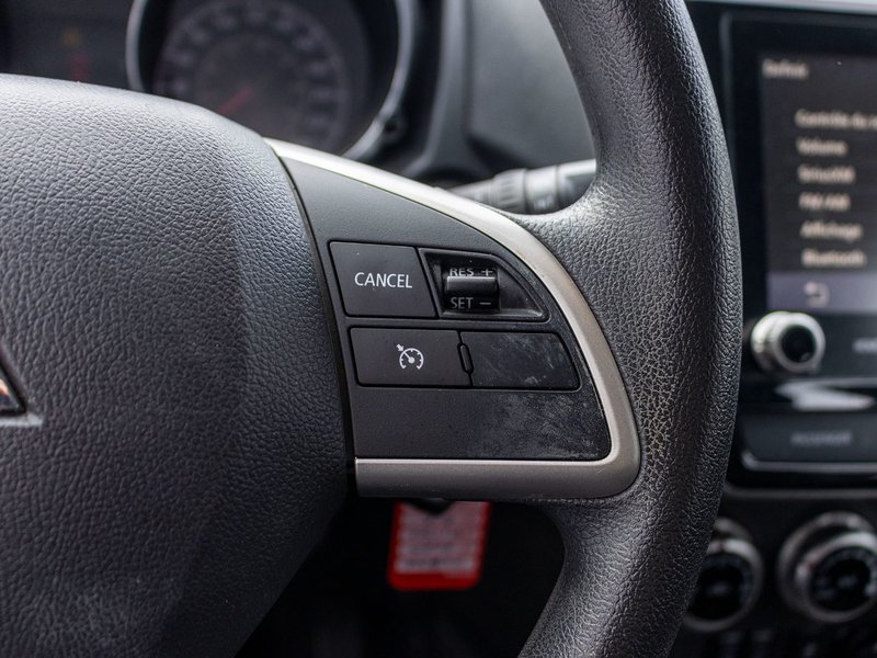 2023 Mitsubishi RVR ES AUTOM NOIR TRES BAS KILO 1 OWNER NO CARFAX CLAIM