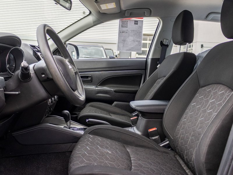 2023 Mitsubishi RVR ES AUTOM NOIR TRES BAS KILO 1 OWNER NO CARFAX CLAIM