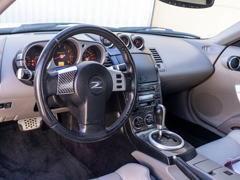 Nissan 350Z TOURING AUTOM BLANC MAGS NOIRS BAS KILO 2005 PRIX FIN DE SAISON