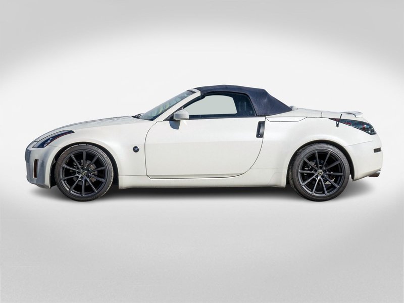 Nissan 350Z TOURING AUTOM BLANC MAGS NOIRS BAS KILO 2005 PRIX FIN DE SAISON