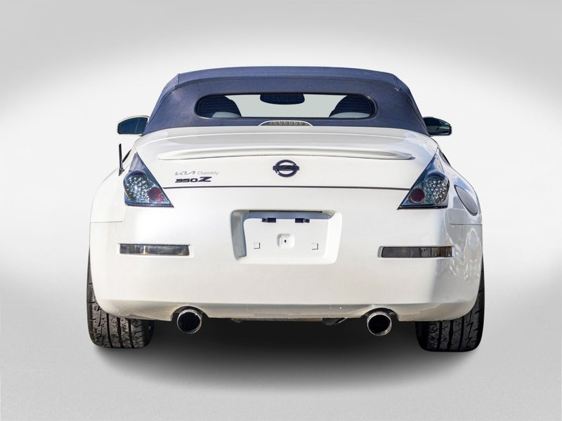 Nissan 350Z TOURING AUTOM BLANC MAGS NOIRS BAS KILO 2005 PRIX FIN DE SAISON