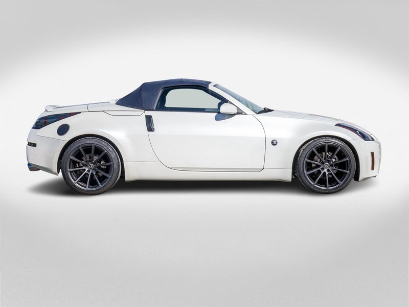 Nissan 350Z TOURING AUTOM BLANC MAGS NOIRS BAS KILO 2005 PRIX FIN DE SAISON