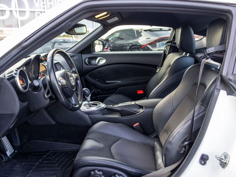 Nissan 370Z Coupe SPORT AUTOM NAV BREMBO 27835KM 2020 1 PROPRIO PAS DE RECLAMATION