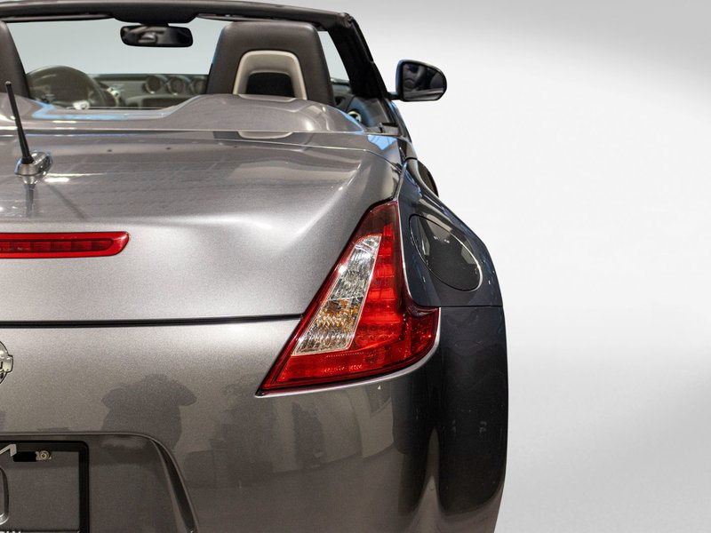 Nissan 370Z Roadster SPORT TOURING AUTOM NAV 2018 PAS DE RECLAMATIONA U CARFAX