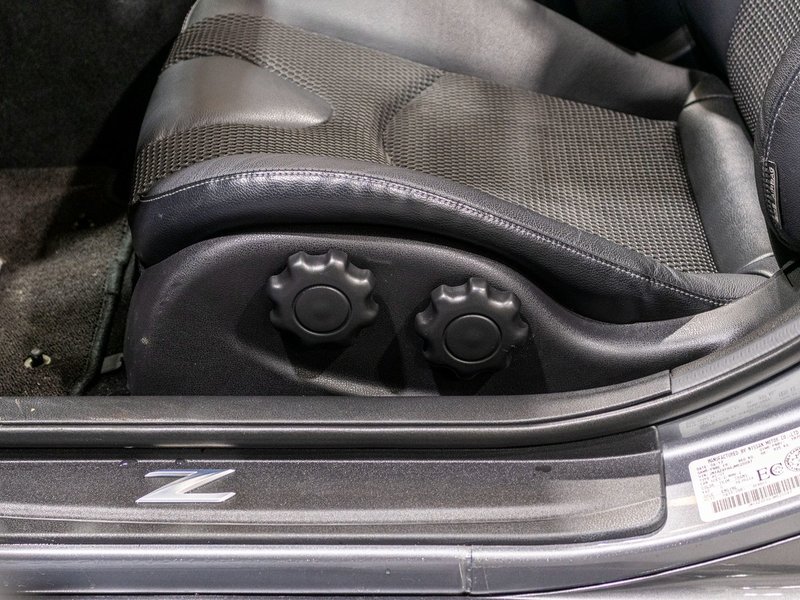 Nissan 370Z Roadster SPORT TOURING AUTOM NAV 2018 PAS DE RECLAMATIONA U CARFAX