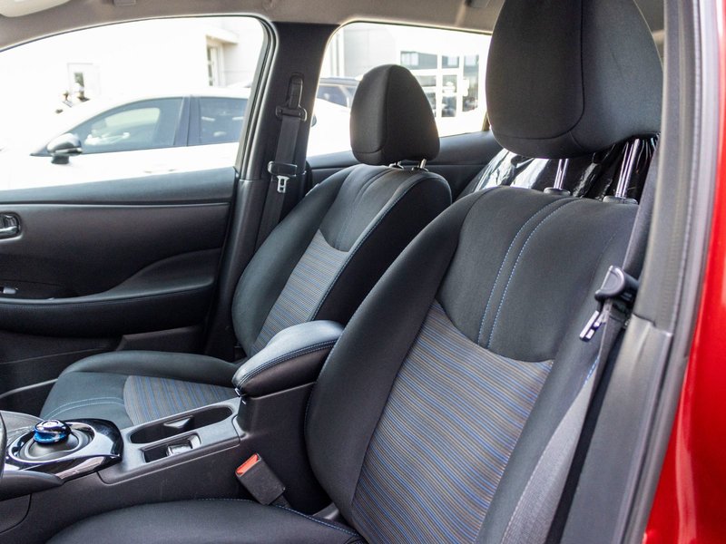 2019 Nissan LEAF SV AUTOM A/C 1 OWNER NO CARFAX CLAIM