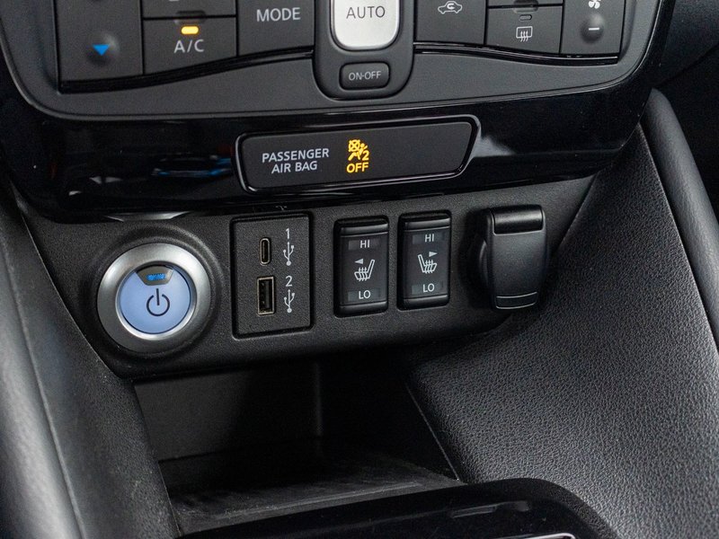 Nissan Leaf SL PLUS CUIR NAV 18823KM WOW 2023 1 PROPRIO PAS DE RECLAMATION AU CARFAX