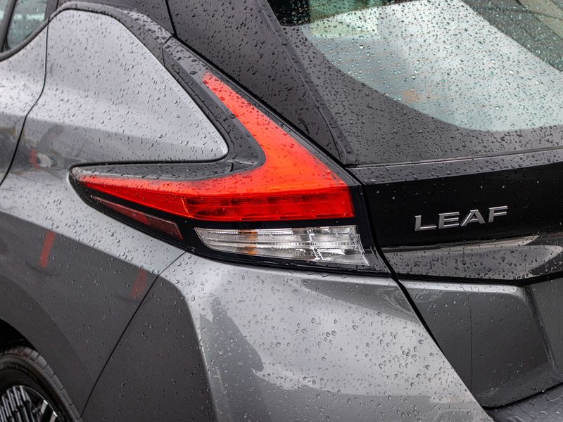 Nissan Leaf SL PLUS CUIR NAV 18823KM WOW 2023 1 PROPRIO PAS DE RECLAMATION AU CARFAX