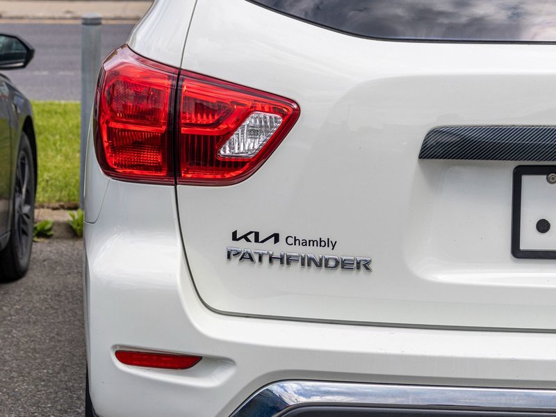 Nissan Pathfinder S AWD 7 PASSAGERS 2017 PAS DE RECLAMATION AU CARFAX