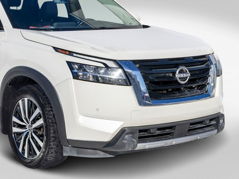 2023 Nissan Pathfinder PLATINUM AWD BLANC CUIR BRUN TOIT NO CARFAX CLAIM