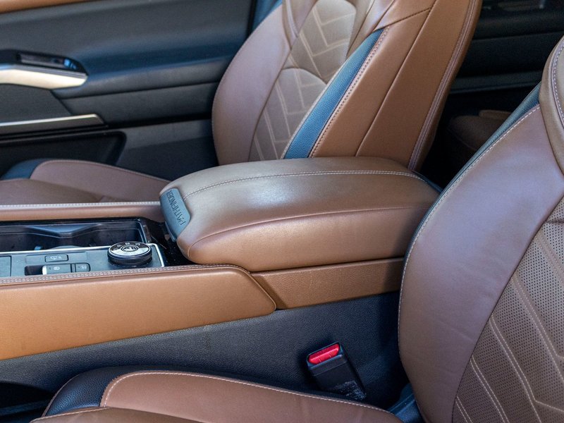 2023 Nissan Pathfinder PLATINUM AWD BLANC CUIR BRUN TOIT NO CARFAX CLAIM