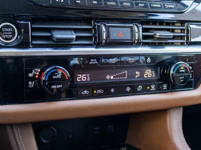 2023 Nissan Pathfinder PLATINUM AWD BLANC CUIR BRUN TOIT NO CARFAX CLAIM