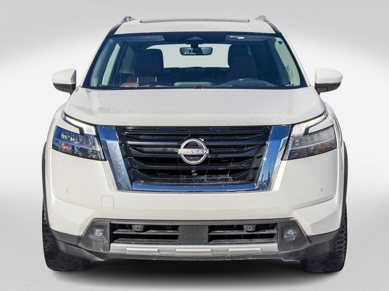 2023 Nissan Pathfinder PLATINUM AWD BLANC CUIR BRUN TOIT NO CARFAX CLAIM