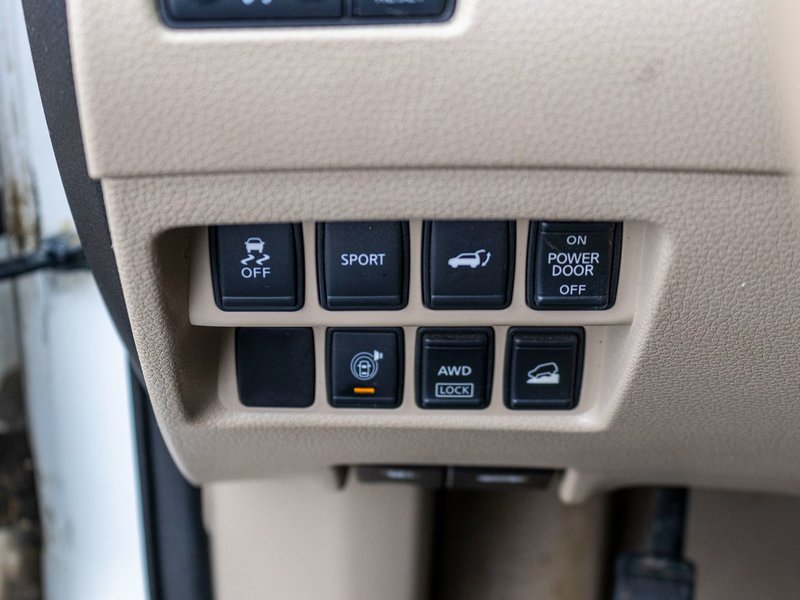 2014 Nissan Rogue SL TECH AWD CUIR TOIT NAV LOW KMS