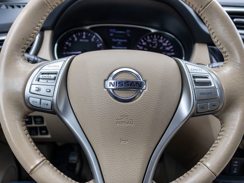 2014 Nissan Rogue SL TECH AWD CUIR TOIT NAV LOW KMS