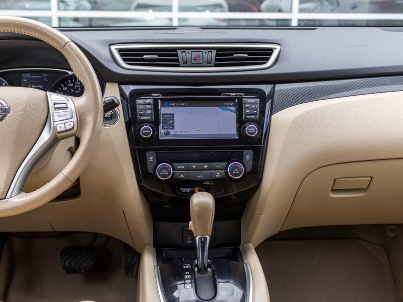 2014 Nissan Rogue SL TECH AWD CUIR TOIT NAV LOW KMS