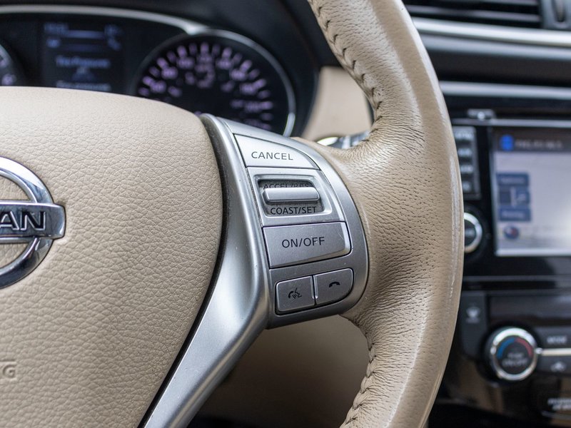 2014 Nissan Rogue SL TECH AWD CUIR TOIT NAV LOW KMS