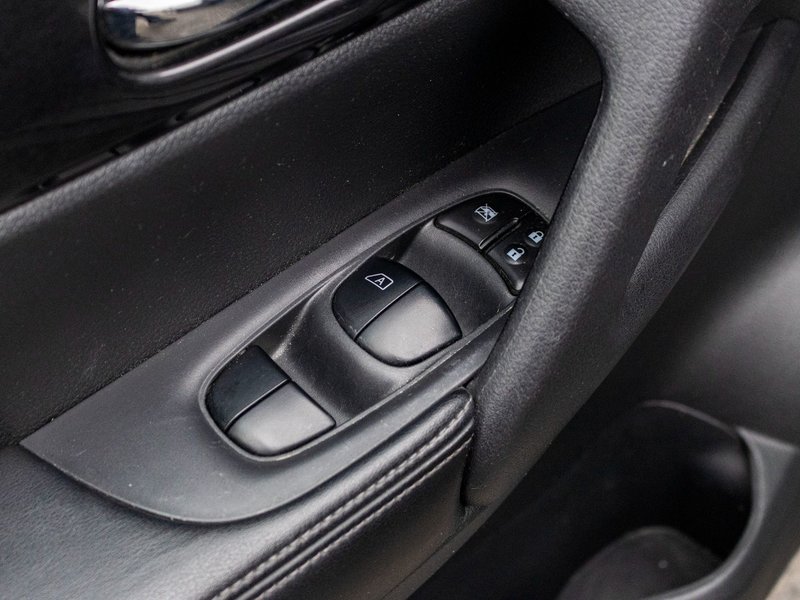 Nissan Rogue S AUTOM A/C CAMERA BAS KILO 2017 PAS DE RECLAMATION AU CARFAX