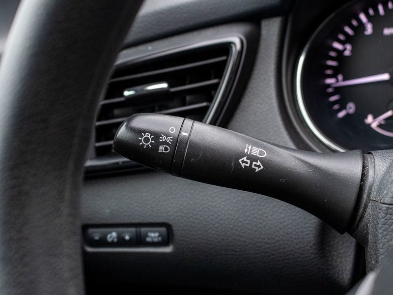 Nissan Rogue S AUTOM A/C CAMERA BAS KILO 2017 PAS DE RECLAMATION AU CARFAX