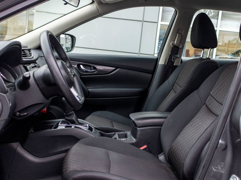 Nissan Rogue S AUTOM A/C CAMERA BAS KILO 2017 PAS DE RECLAMATION AU CARFAX