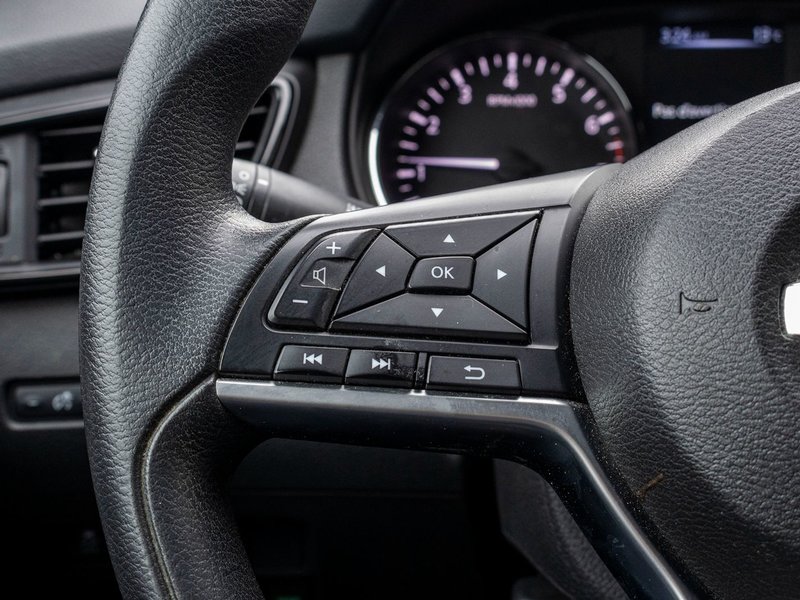 Nissan Rogue S AUTOM A/C CAMERA BAS KILO 2017 PAS DE RECLAMATION AU CARFAX