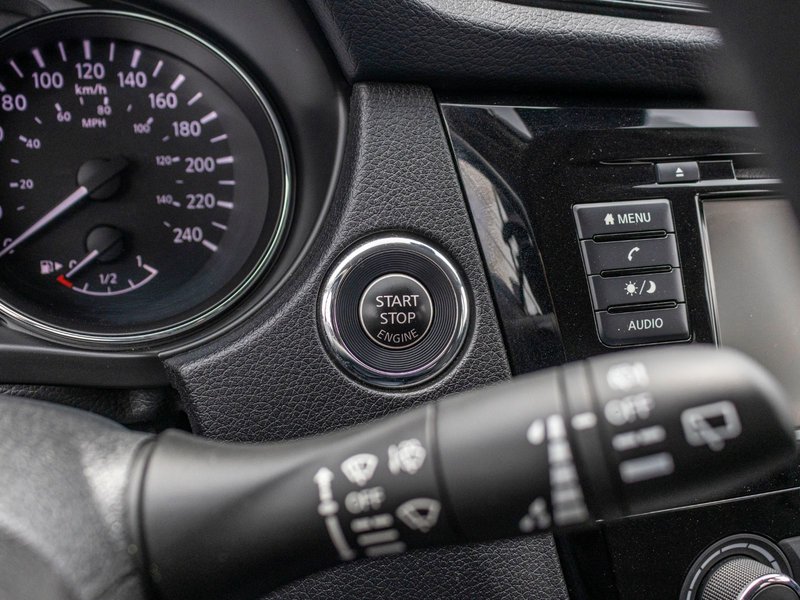 Nissan Rogue SV BLANC AUTOM MAGS PUSHSTART 2019