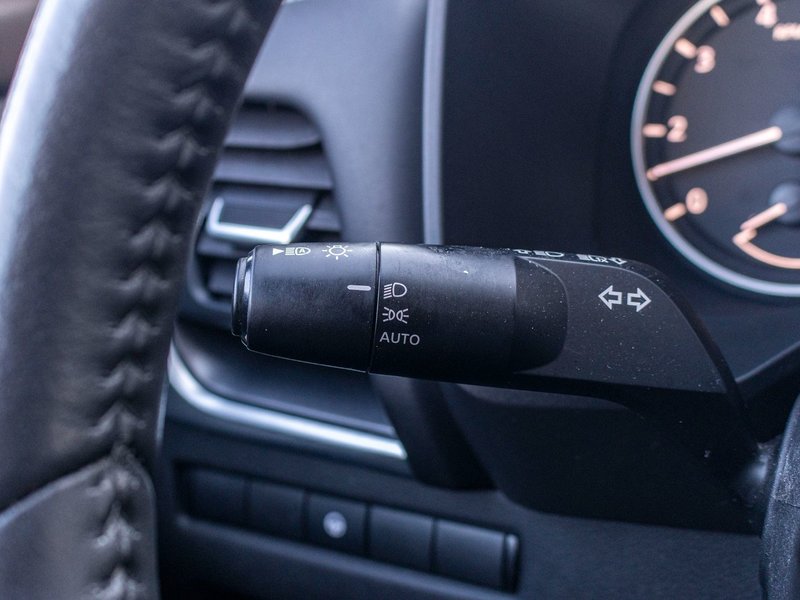 2023 Nissan Rogue SV AWD MIDNIGHT CUIR TOIT BAS KILO