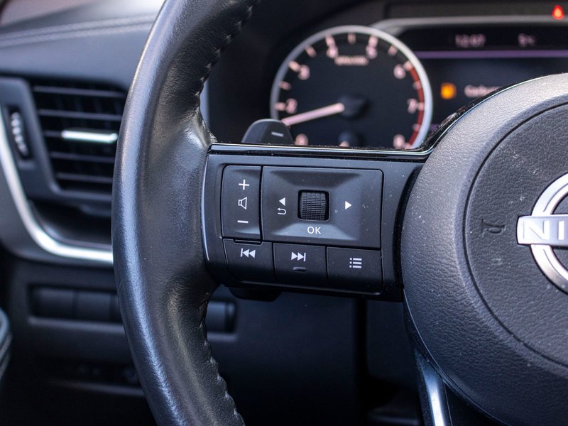 Nissan Rogue SV AWD TOIT 26672KM 2023 1 PROPRIO PAS DE RECLAMATION AU CARFAX