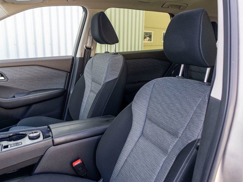 Nissan Rogue SV AWD TOIT 26672KM 2023 1 PROPRIO PAS DE RECLAMATION AU CARFAX