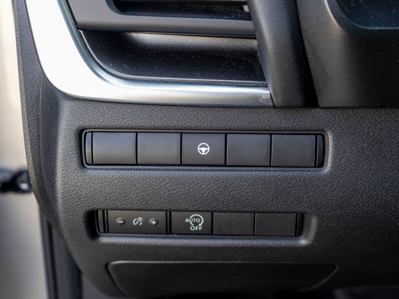 Nissan Rogue SV AWD TOIT 26672KM 2023 1 PROPRIO PAS DE RECLAMATION AU CARFAX