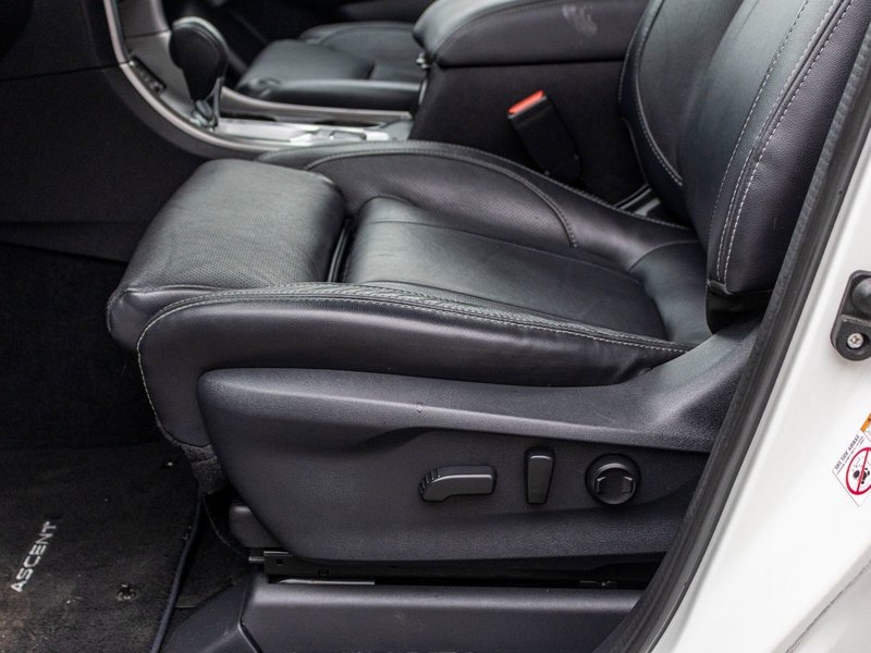2019 Subaru Ascent LIMITED CUIR TOIT BLANC NO CARFAX CLAIM