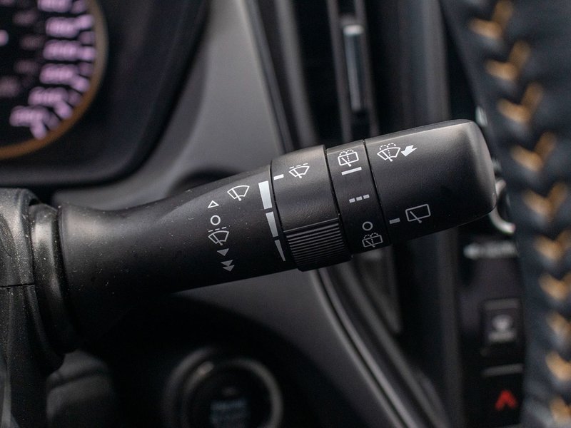 Subaru Crosstrek Wilderness AWD CUIR TOIT 36101KM 2024 1 PROPRIO PAS DE RECLAMATION AU CARFAX