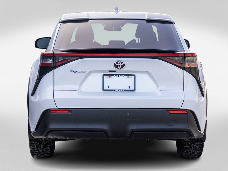 Toyota bZ4X LE AUTOM BLANC 45758KM 2023 1PROPRIO PAS DE RCLAMATION AU CARFAX