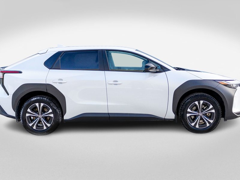 Toyota bZ4X LE AUTOM BLANC 45758KM 2023 1PROPRIO PAS DE RCLAMATION AU CARFAX