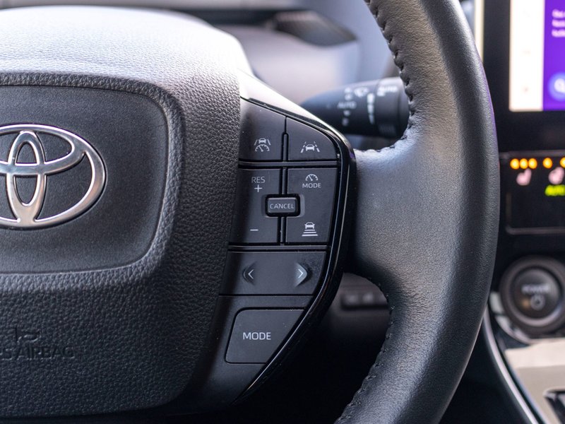 Toyota bZ4X LE AUTOM BLANC 45758KM 2023 1PROPRIO PAS DE RCLAMATION AU CARFAX